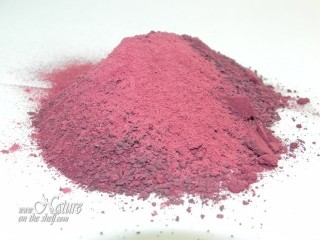 Ground red beet powder before sifting