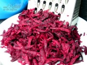 Grated beet root